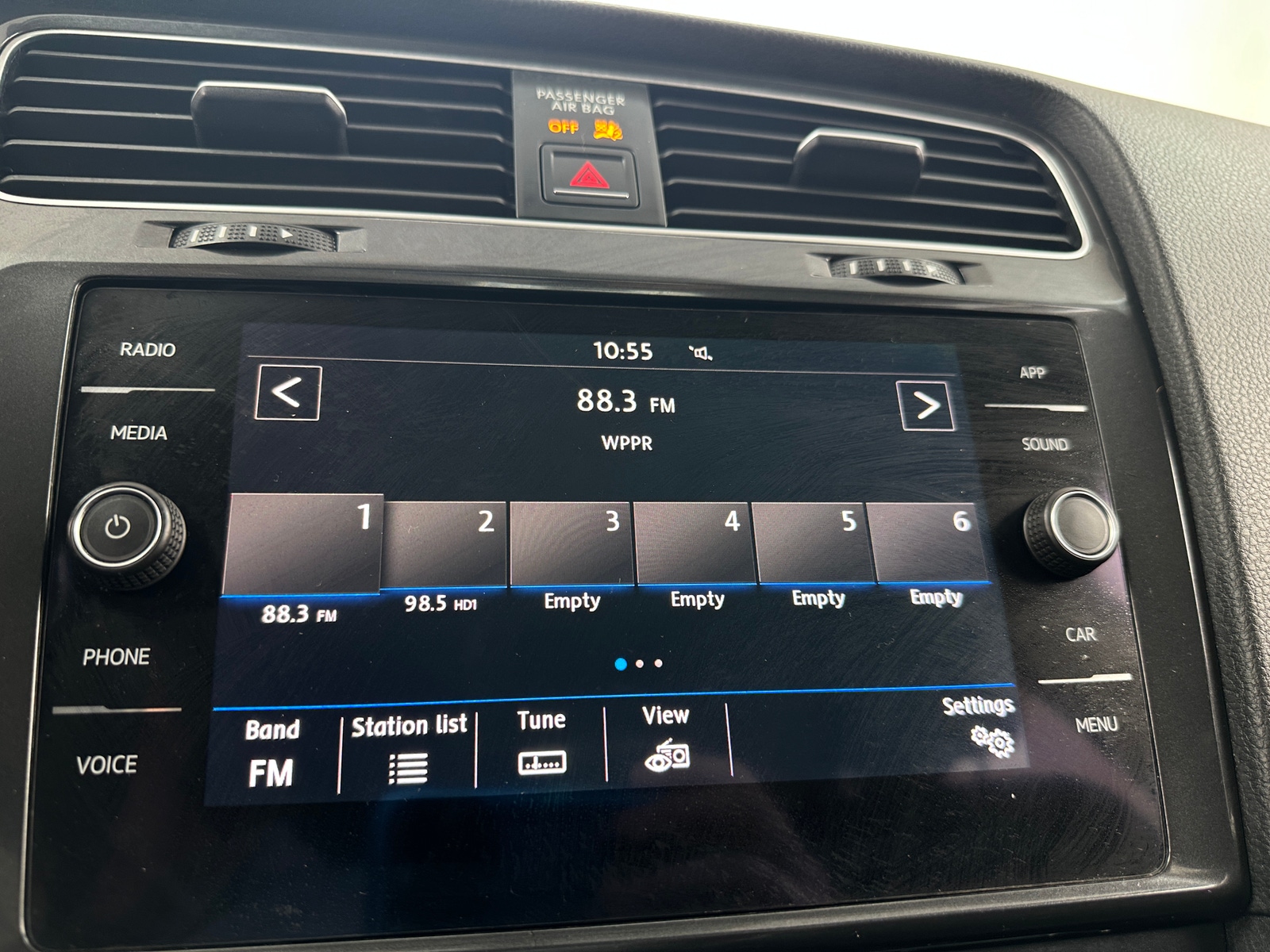 Thumbnail: 2018 Volkswagen Golf - 3