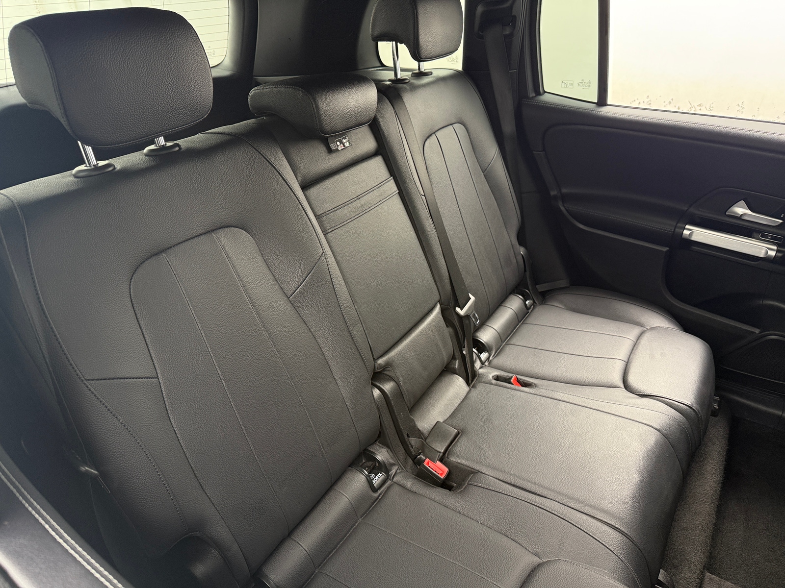 Thumbnail: 2020 Mercedes-Benz GLB - 5