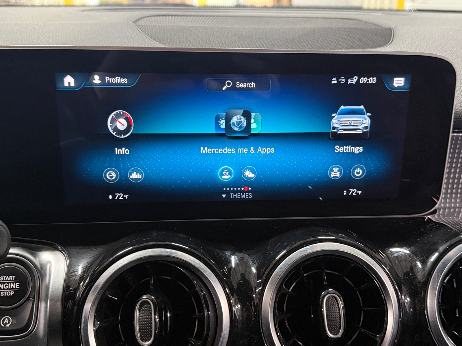 Thumbnail: 2020 Mercedes-Benz GLB - 3