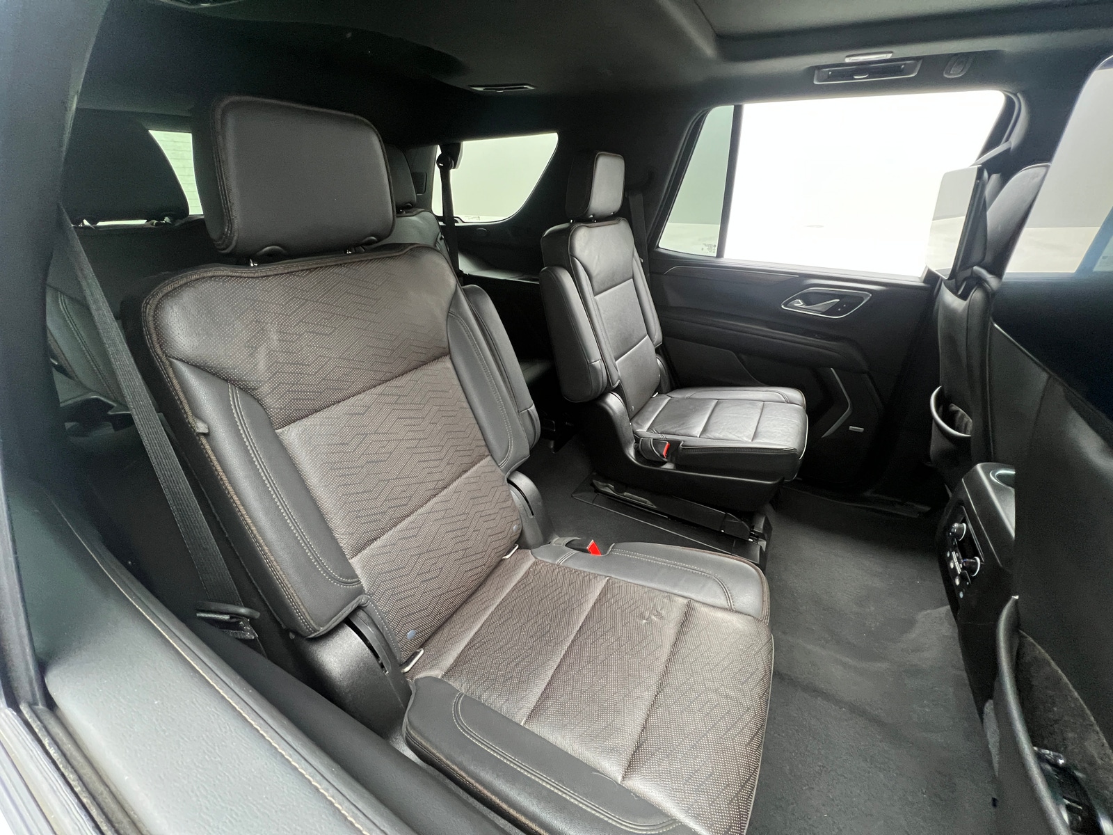 Thumbnail: 2021 Chevrolet Tahoe - 5