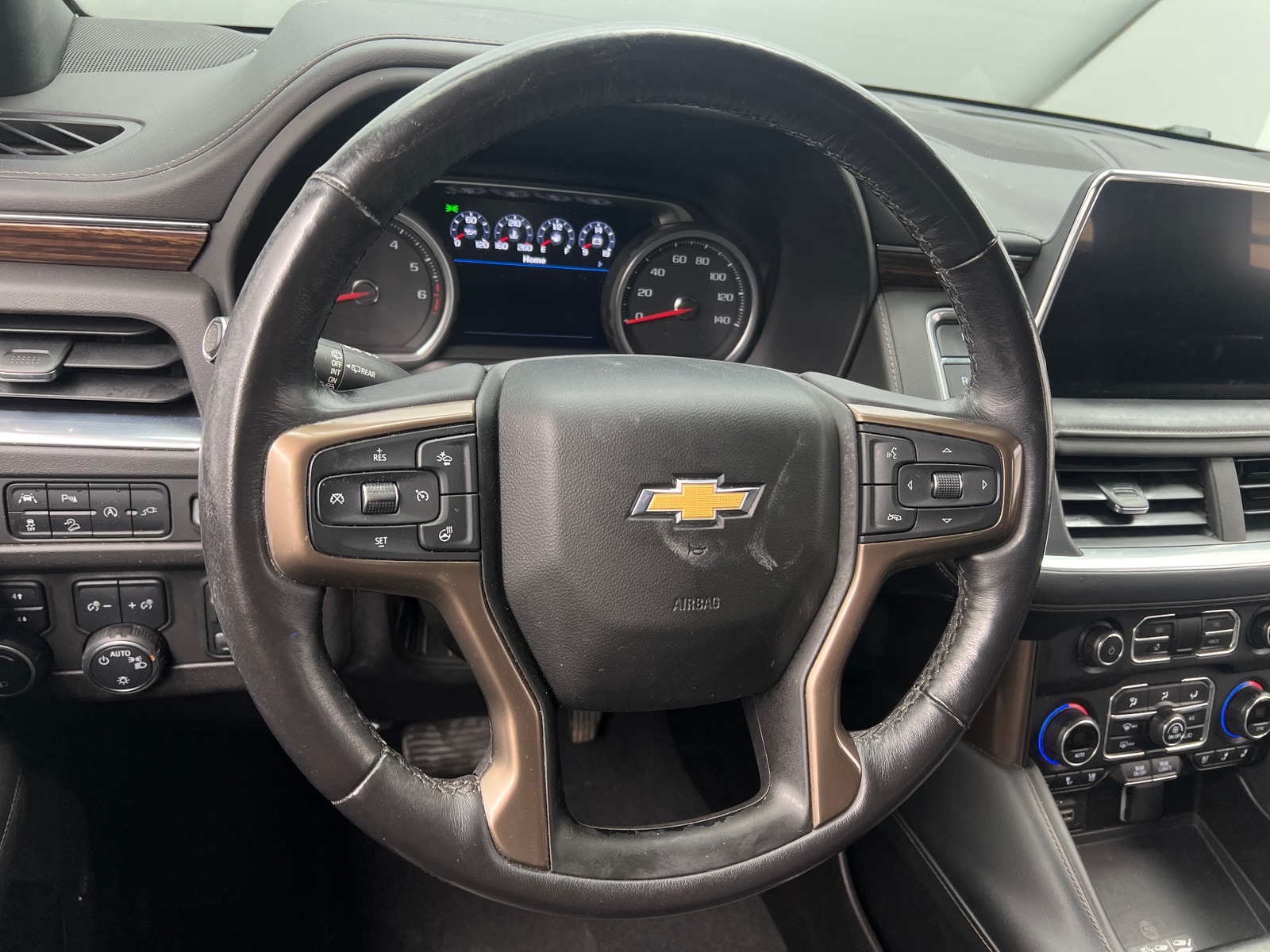 Thumbnail: 2021 Chevrolet Tahoe - 4