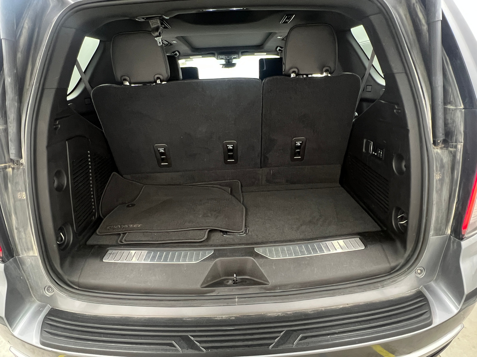 Thumbnail: 2021 Chevrolet Tahoe - 6