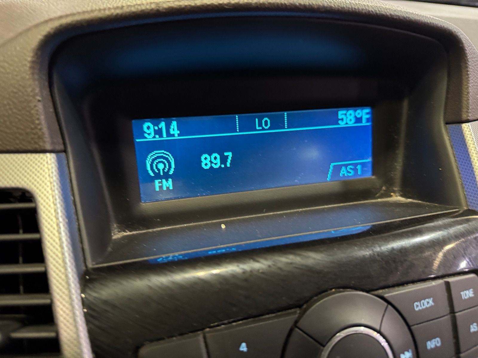 Thumbnail: 2012 Chevrolet Cruze - 3