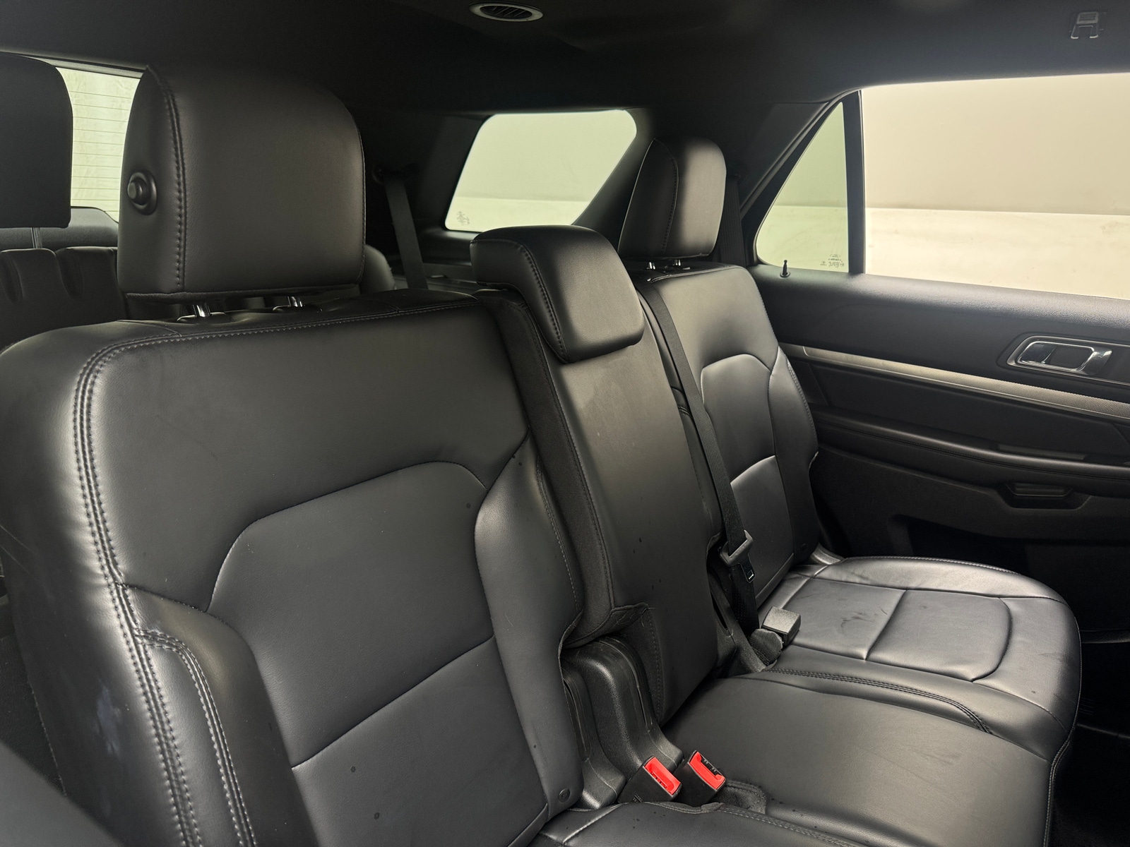 Thumbnail: 2019 Ford Explorer - 5