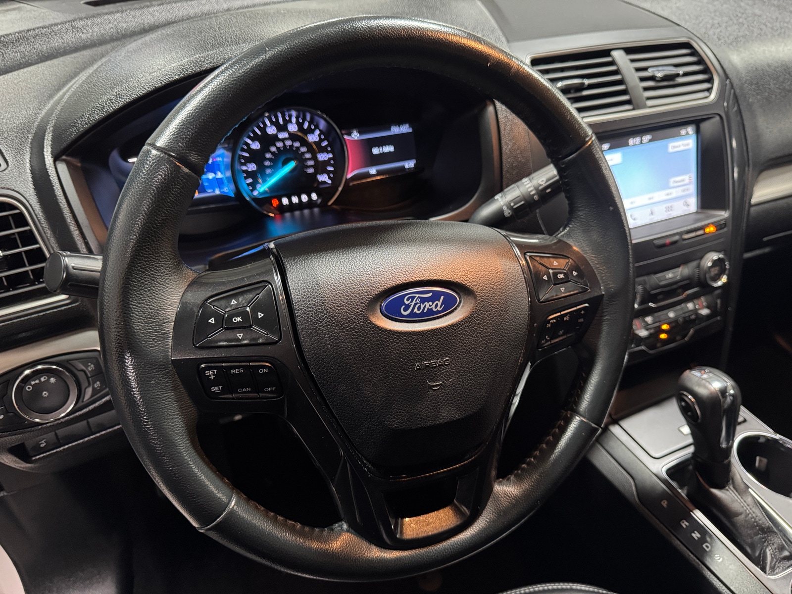 Thumbnail: 2019 Ford Explorer - 4