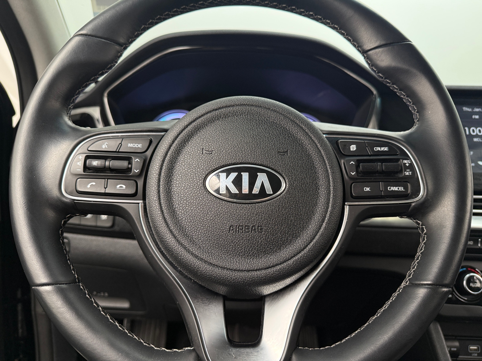 Thumbnail: 2021 Kia Niro - 5
