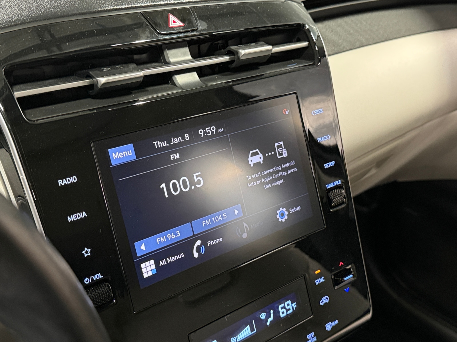 Thumbnail: 2022 Hyundai Tucson - 3