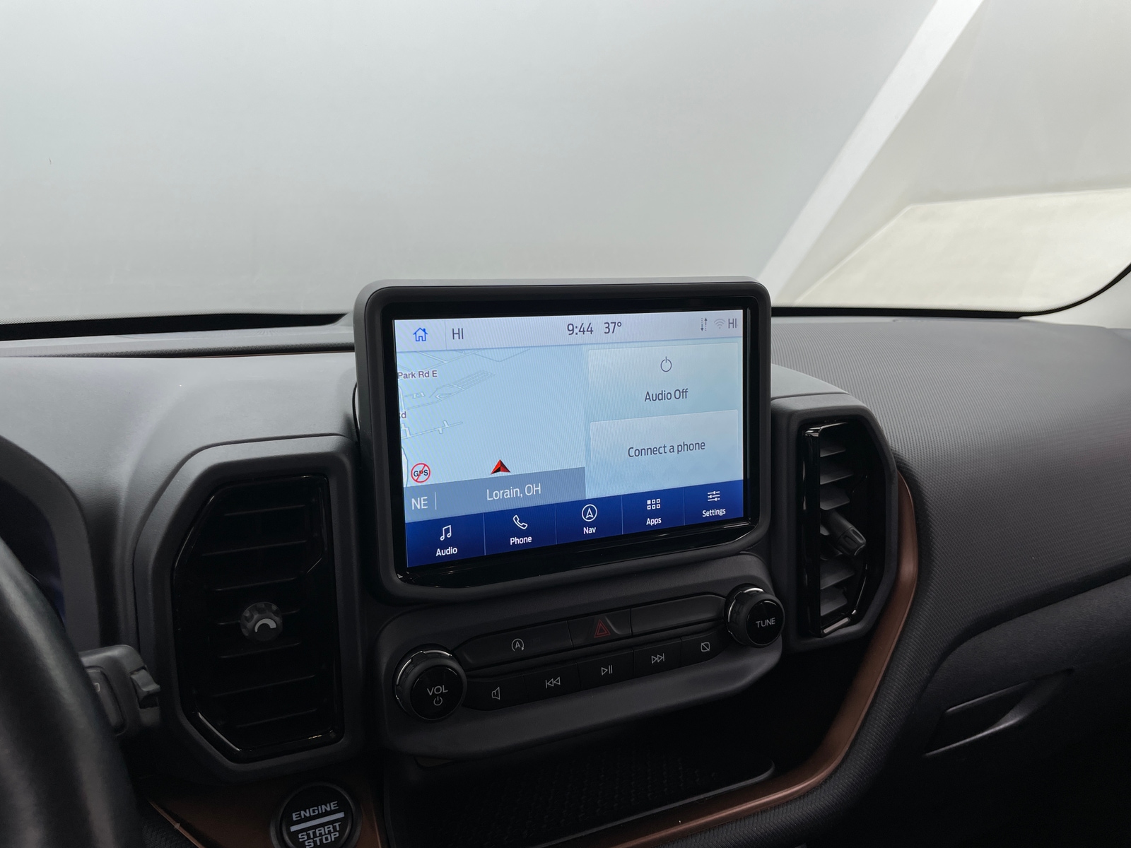 Thumbnail: 2022 Ford Bronco Sport - 3