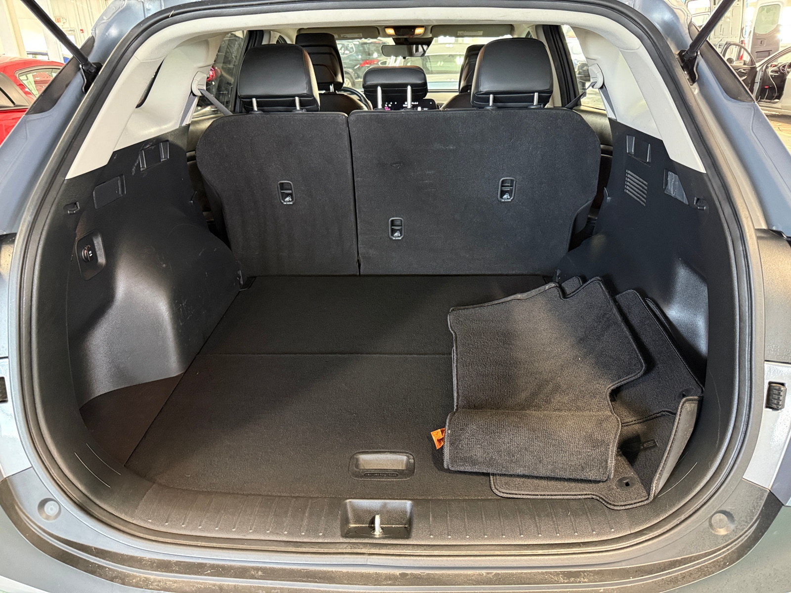 Thumbnail: 2023 Kia Sportage - 6