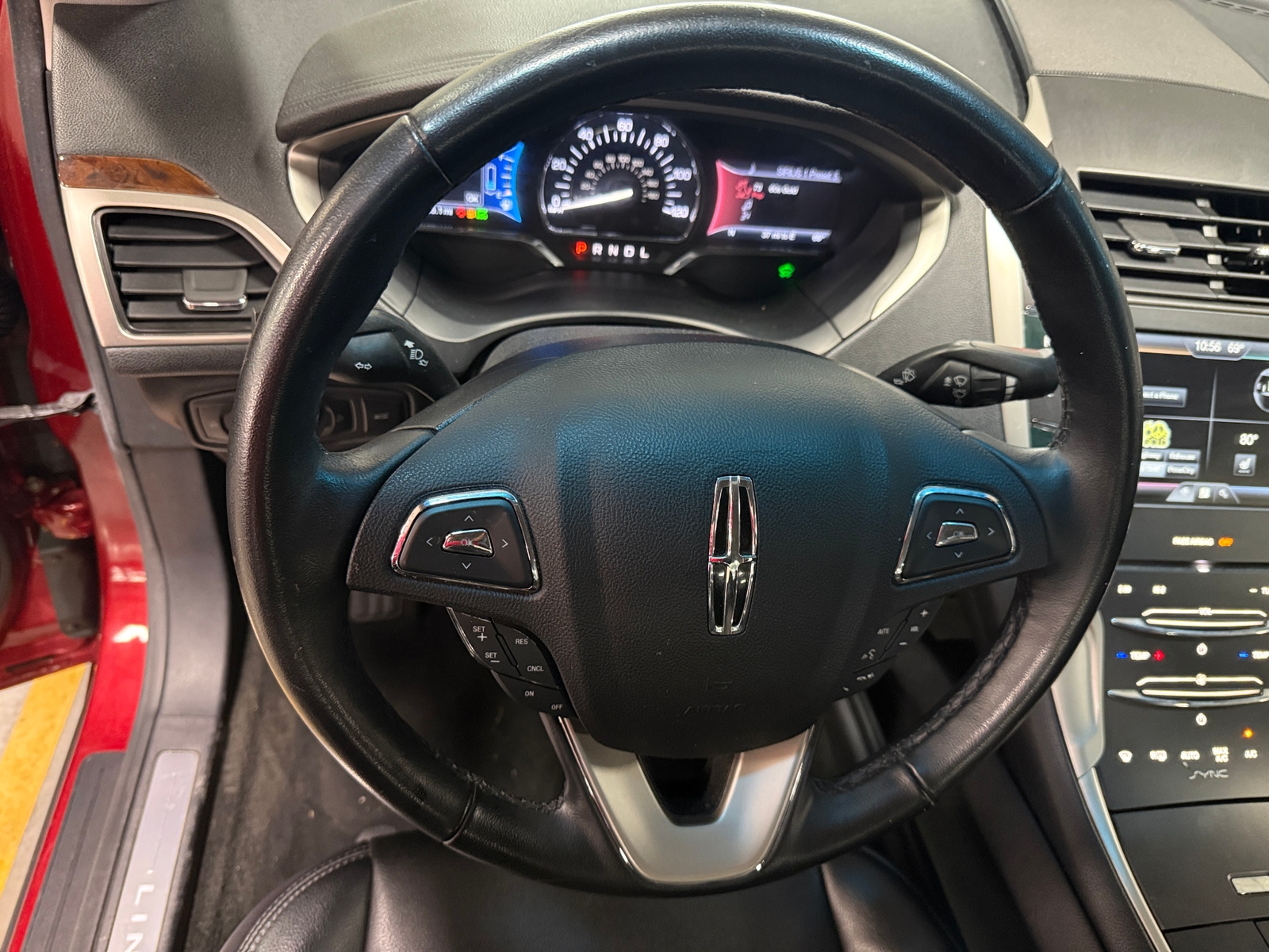 Thumbnail: 2016 Lincoln MKZ - 4