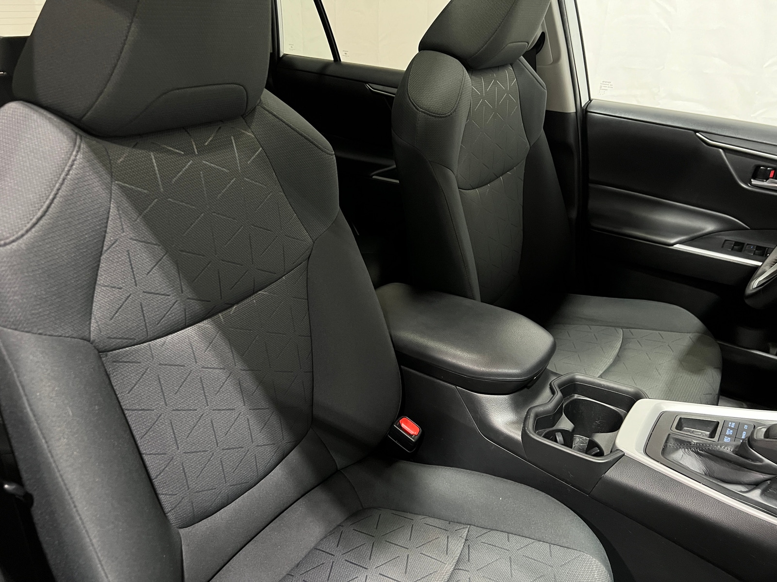 Thumbnail: 2021 Toyota RAV4 - 2