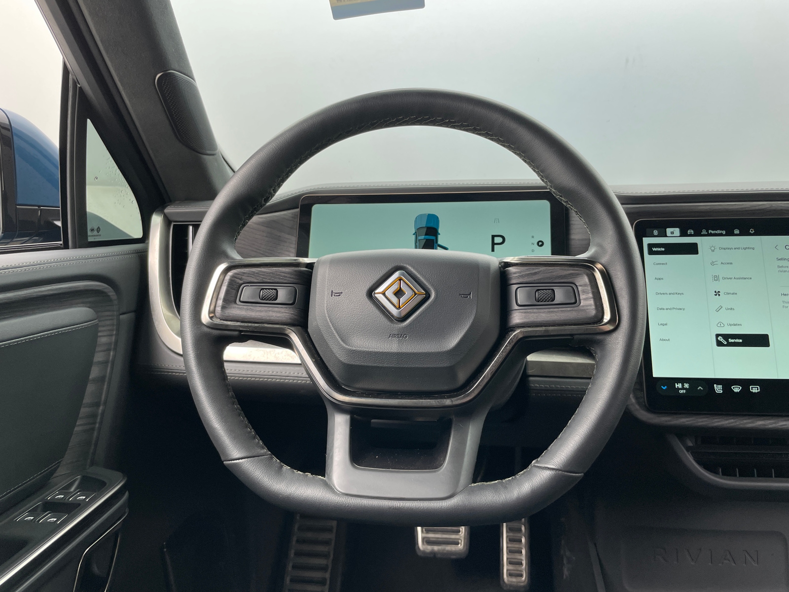 Thumbnail: 2023 Rivian R1T - 4