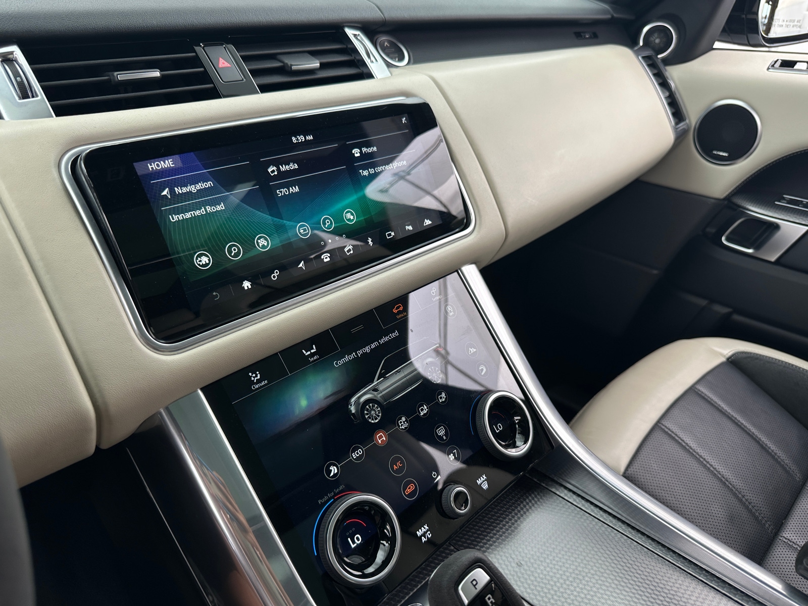 Thumbnail: 2019 Land Rover Range Rover Sport - 3