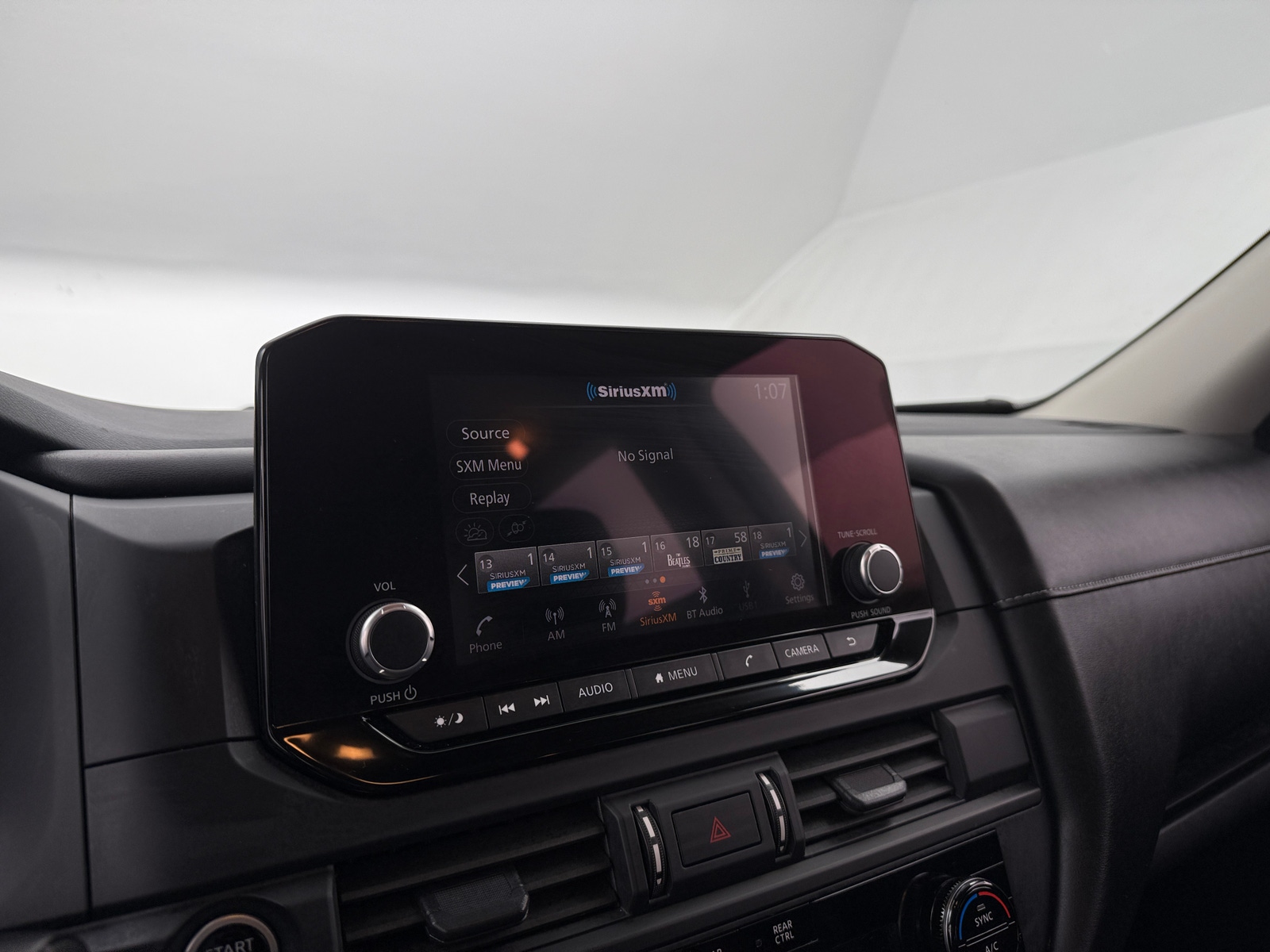 Thumbnail: 2023 Nissan Pathfinder - 4