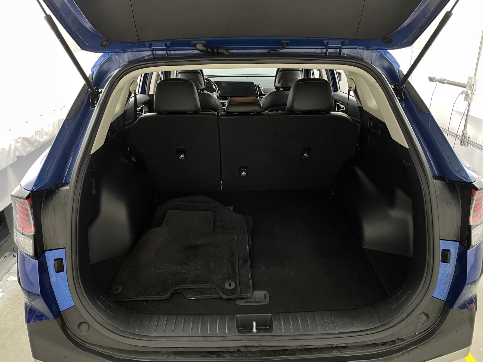 Thumbnail: 2023 Kia Sportage - 6