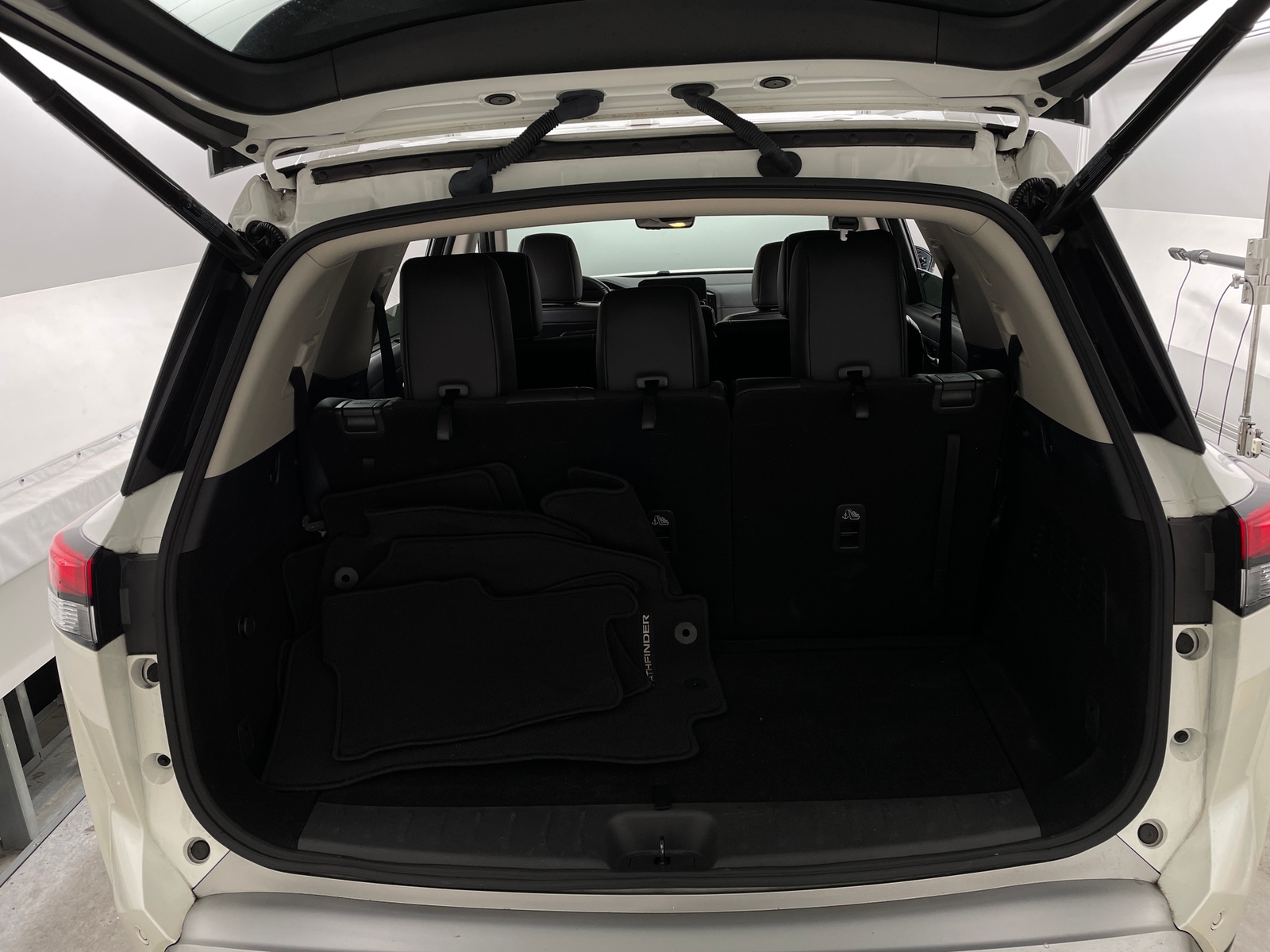 Thumbnail: 2024 Nissan Pathfinder - 6