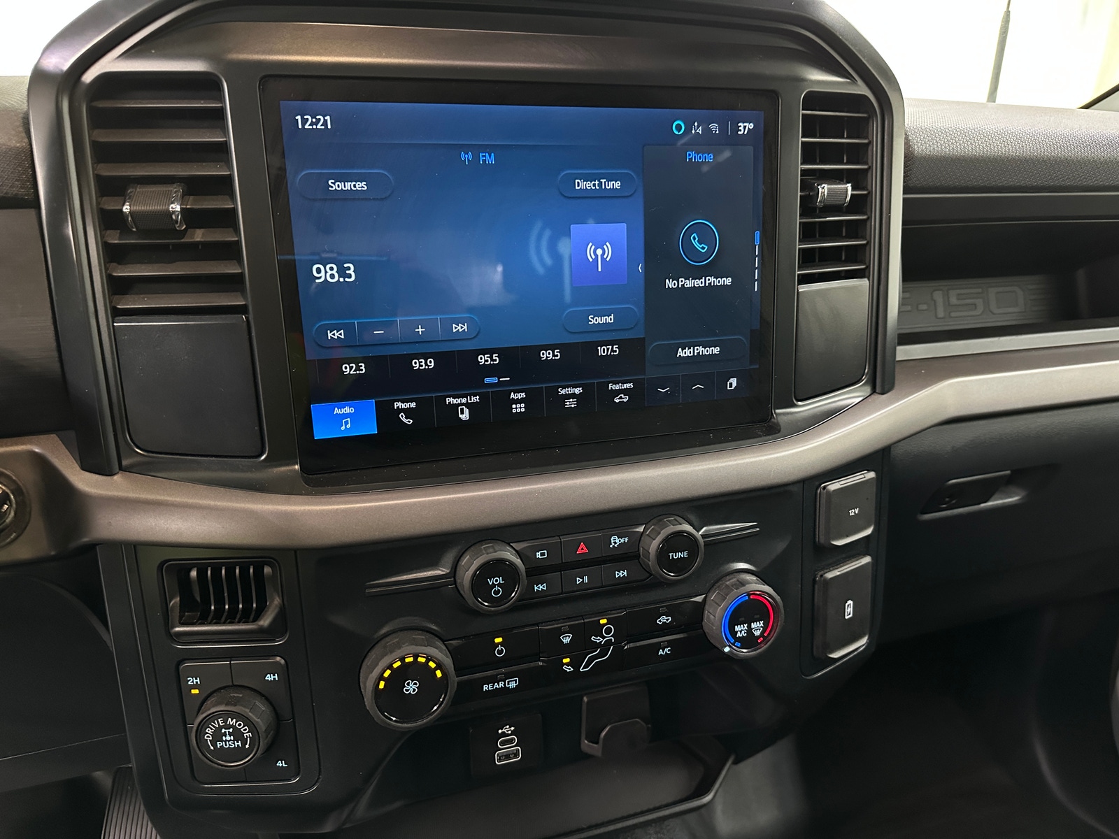 Thumbnail: 2025 Ford Econoline - 4