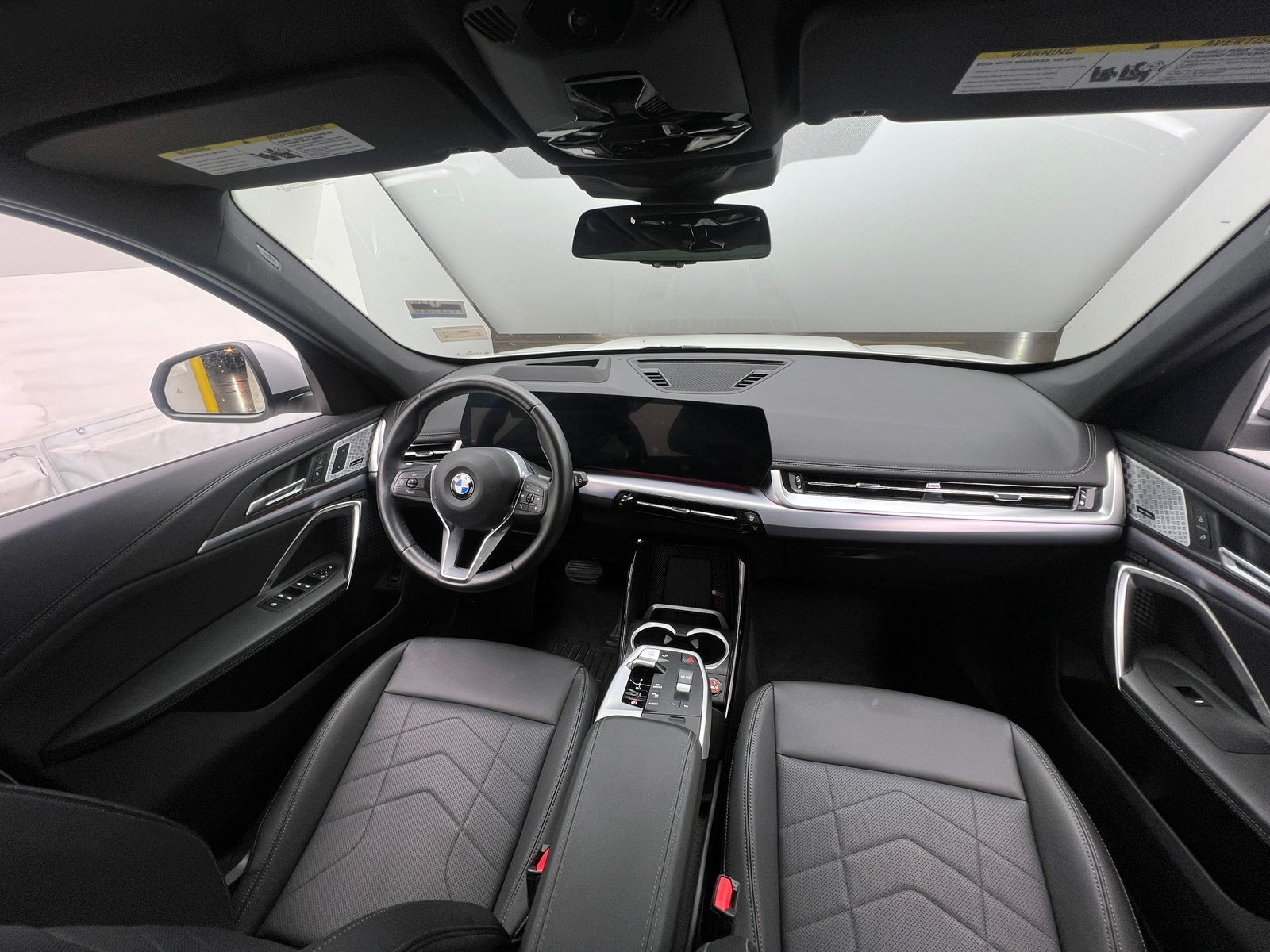 Thumbnail: 2023 BMW X1 - 2