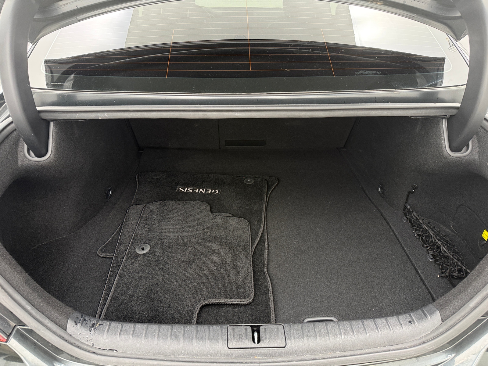 Thumbnail: 2023 Genesis G70 - 6