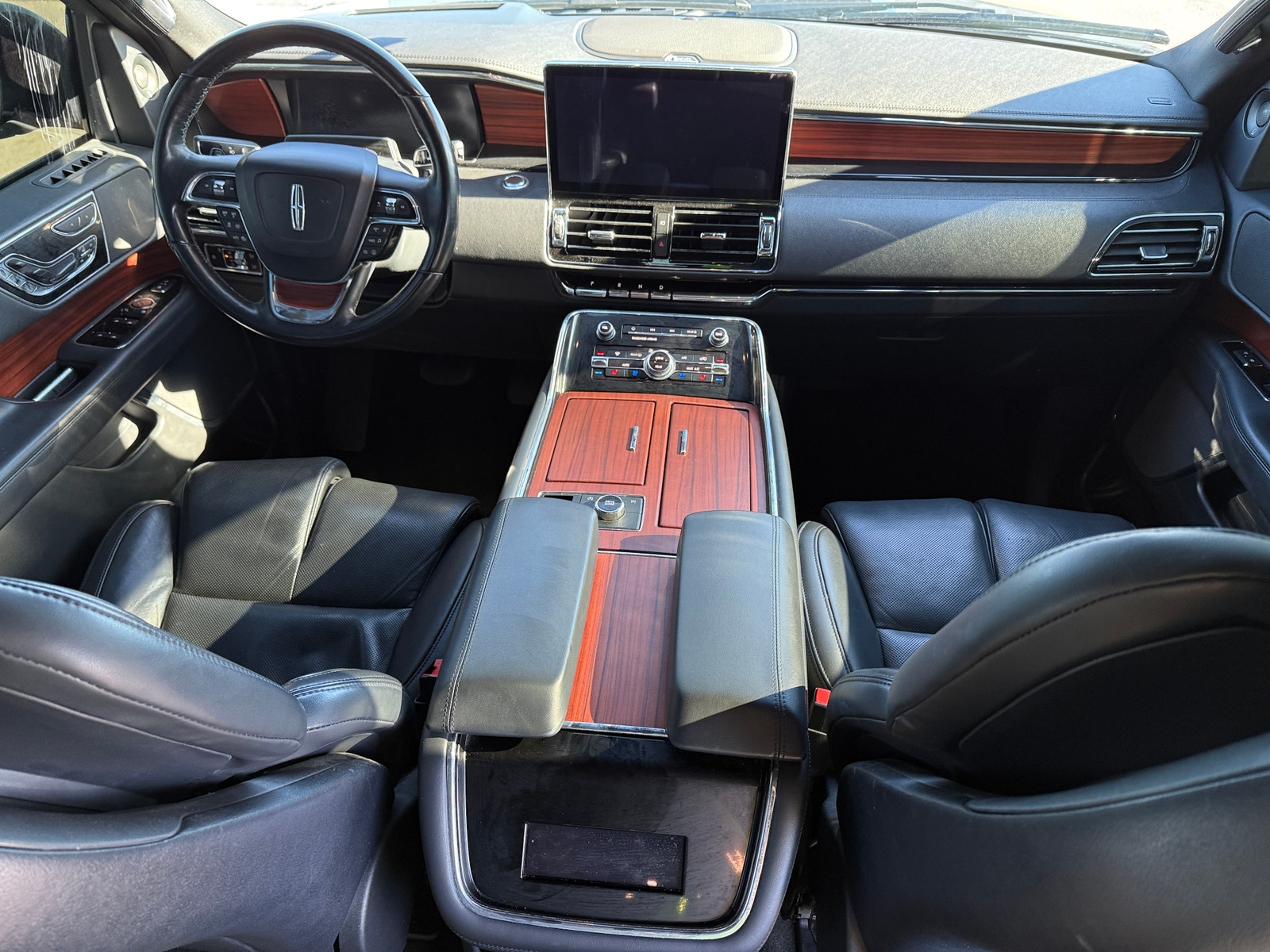 Thumbnail: 2024 Lincoln Navigator - 2