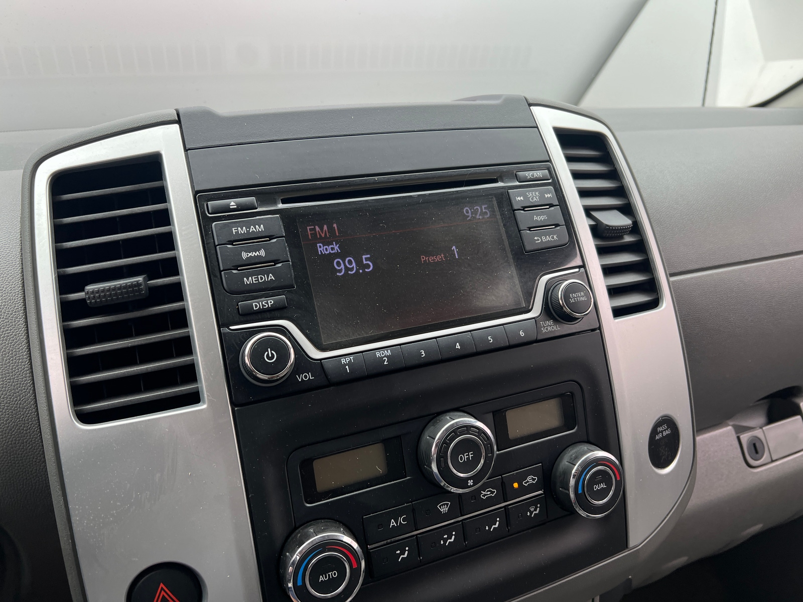 Thumbnail: 2016 Nissan Frontier - 4