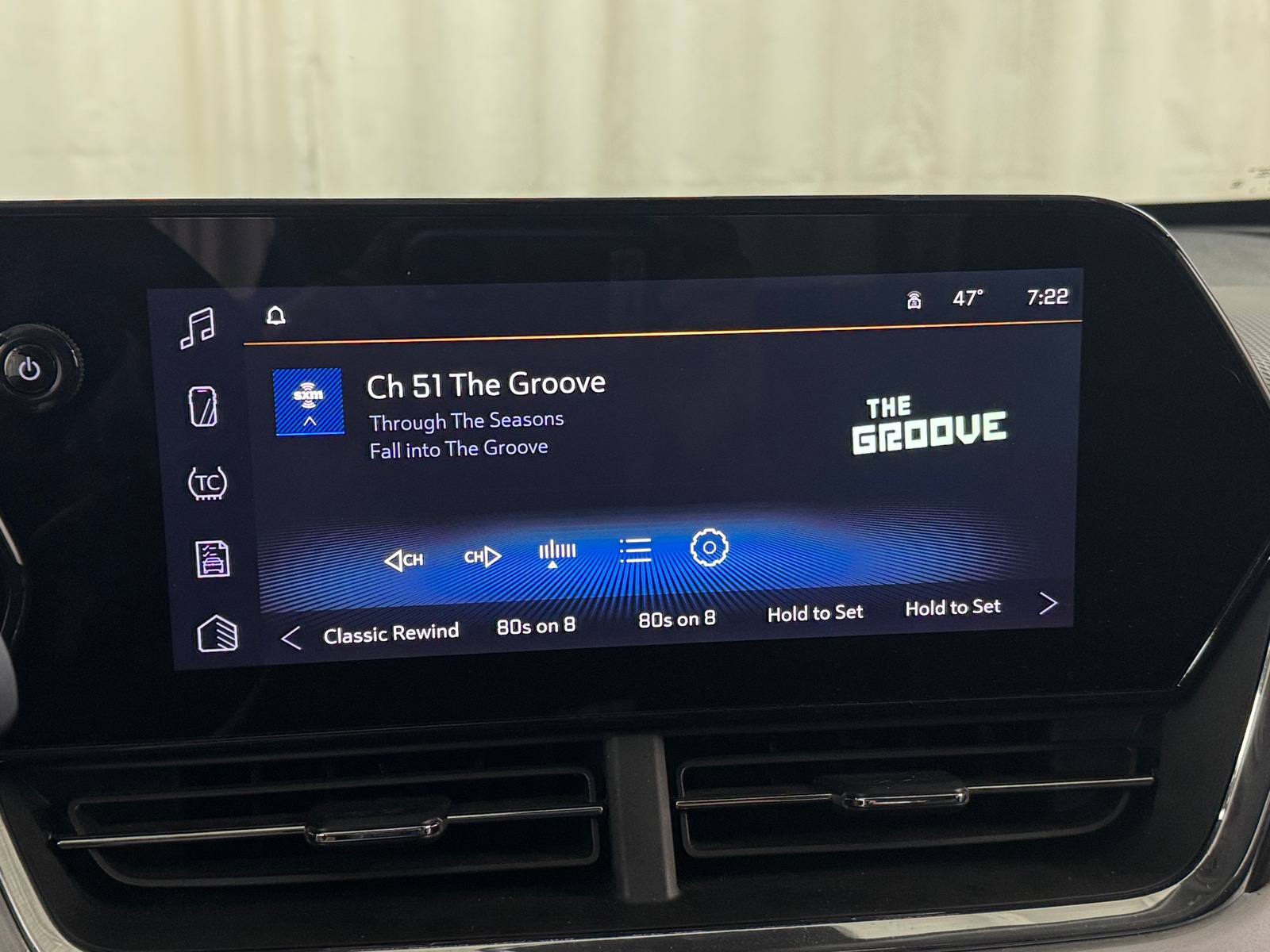 Thumbnail: 2025 Chevrolet Trax - 4