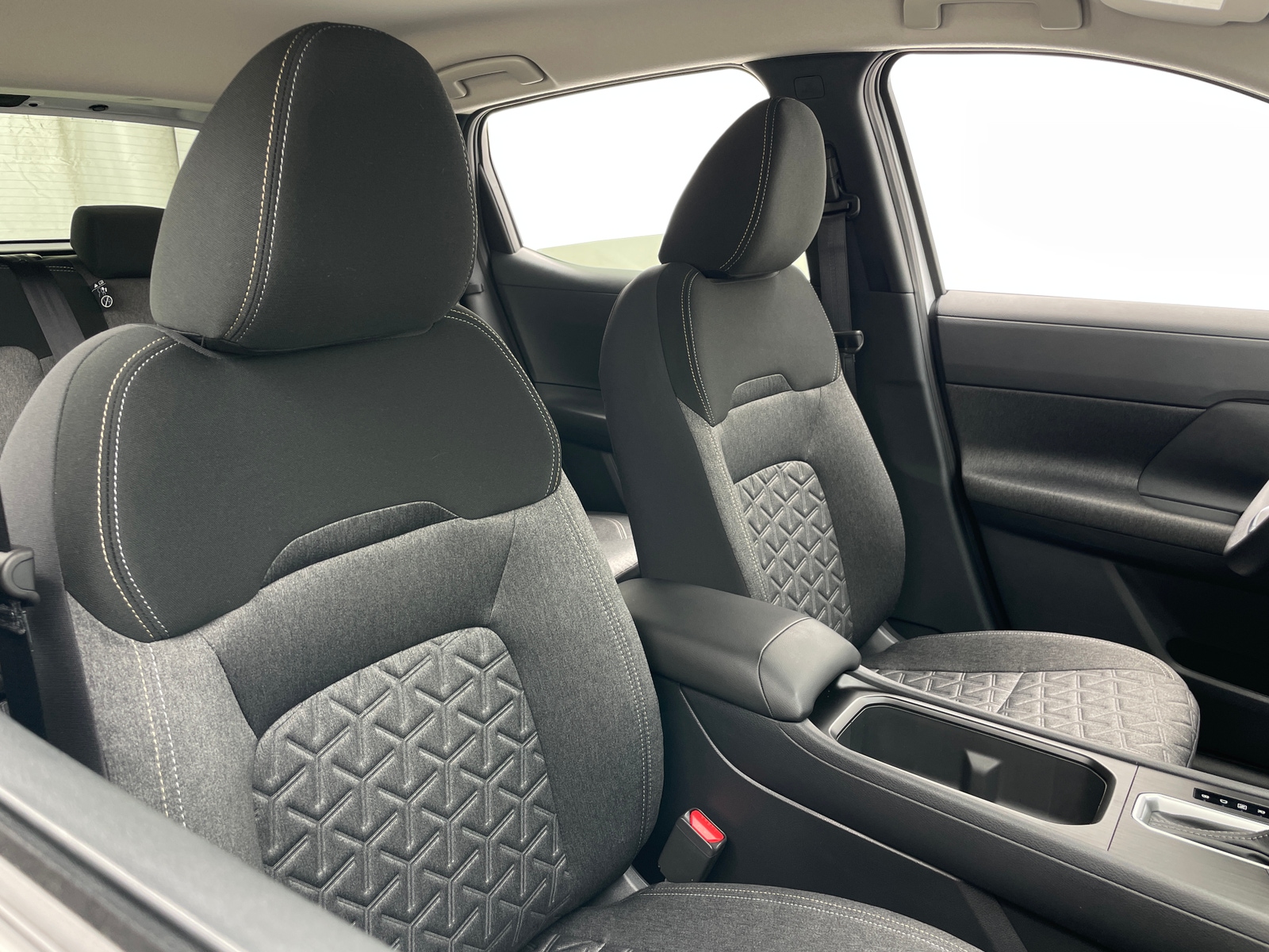 Thumbnail: 2026 Nissan Kicks - 2