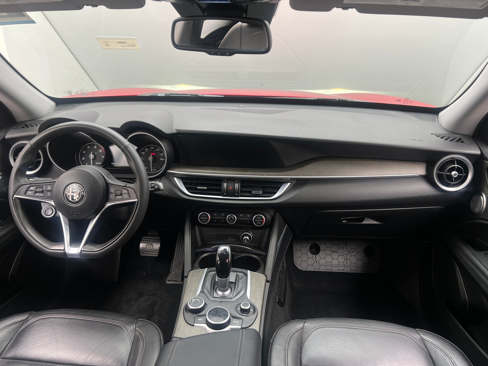 Thumbnail: 2018 Alfa Romeo Stelvio - 2