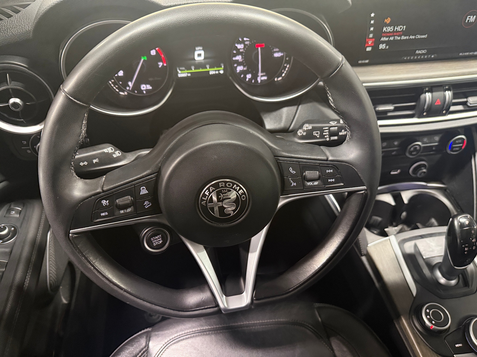 Thumbnail: 2018 Alfa Romeo Stelvio - 4