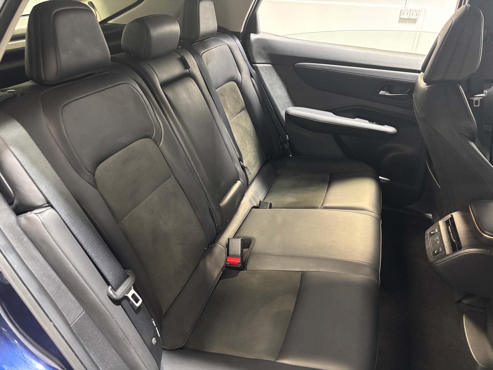 Thumbnail: 2024 Nissan Ariya - 5