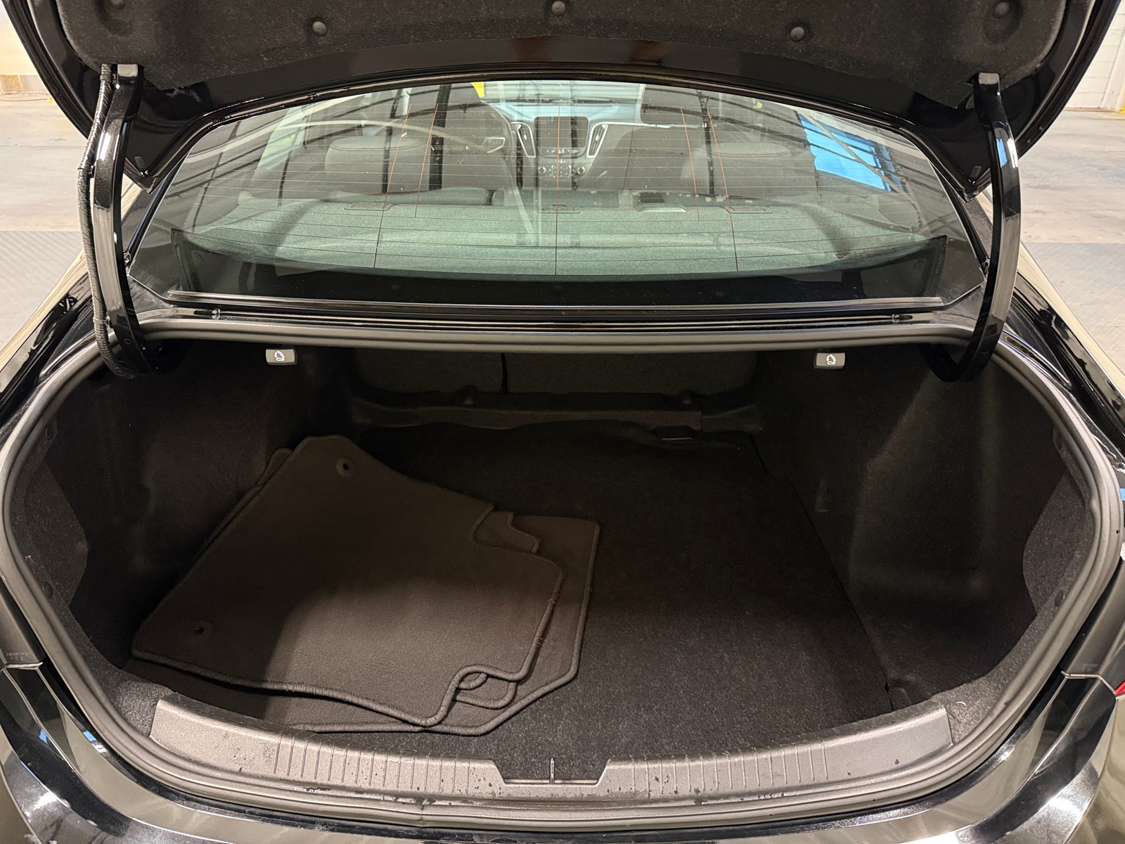 Thumbnail: 2024 Chevrolet Malibu - 7