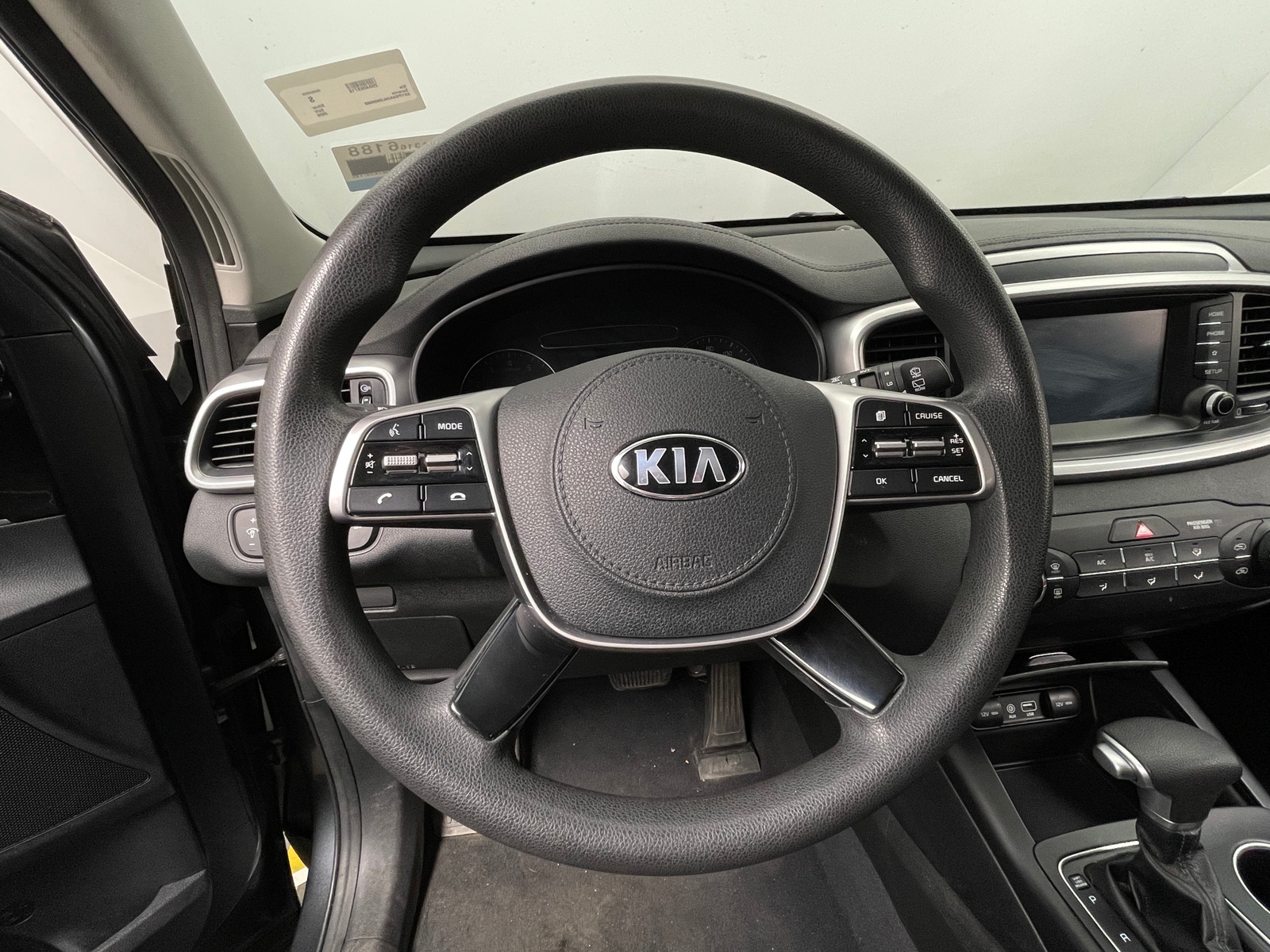 Thumbnail: 2020 Kia Sorento - 5