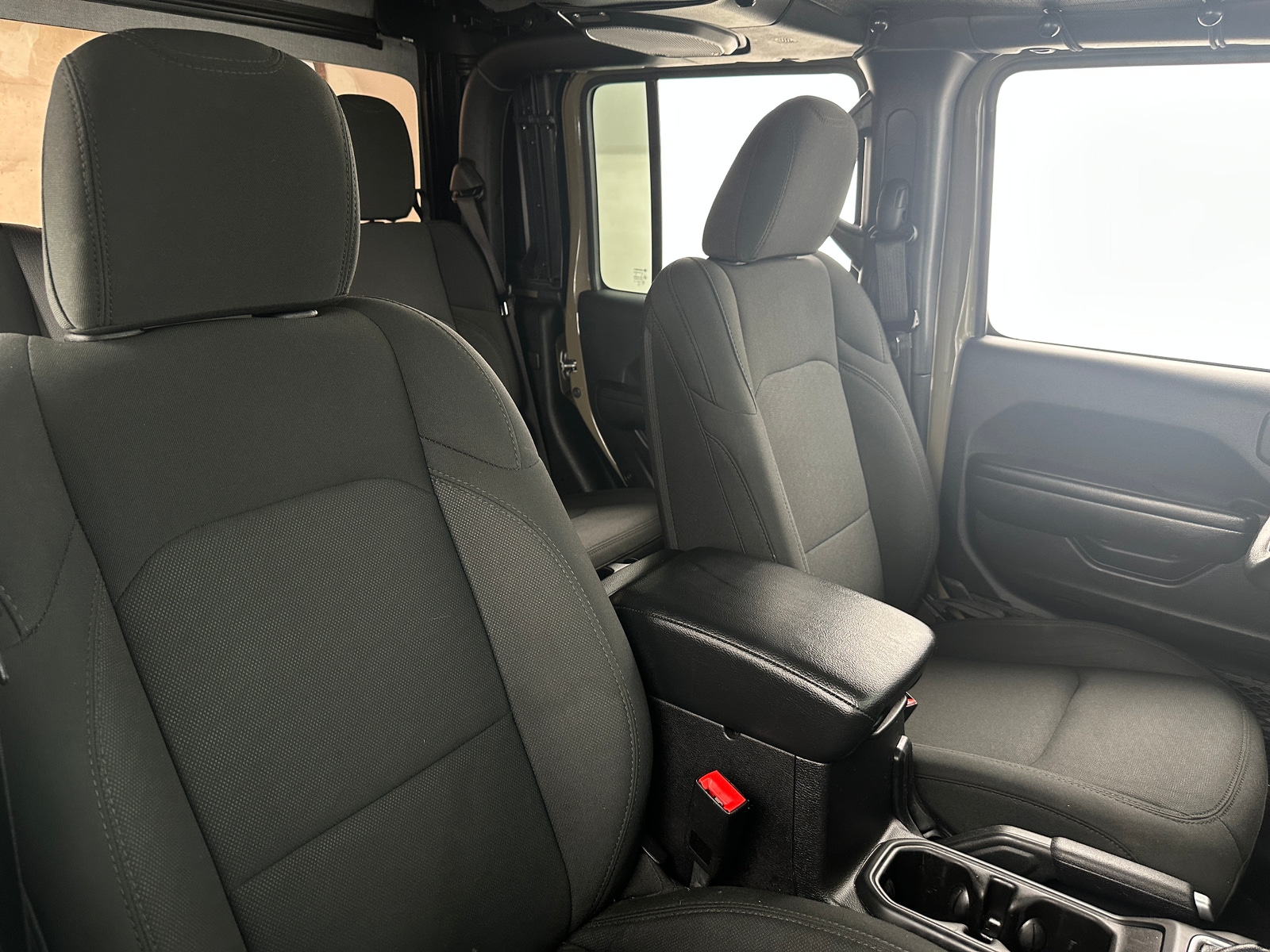 Thumbnail: 2020 Jeep Gladiator - 2