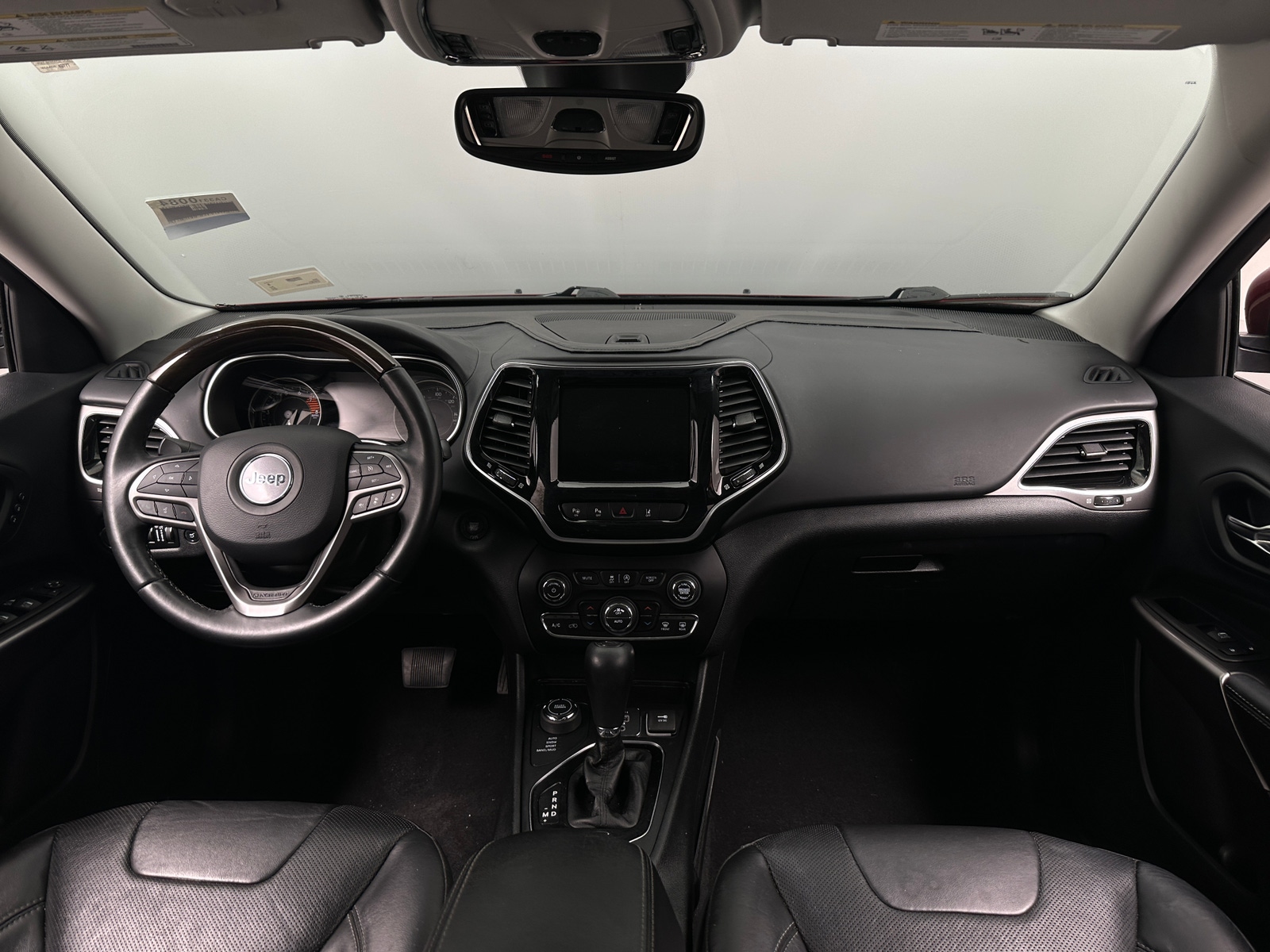 Thumbnail: 2019 Jeep Cherokee - 2