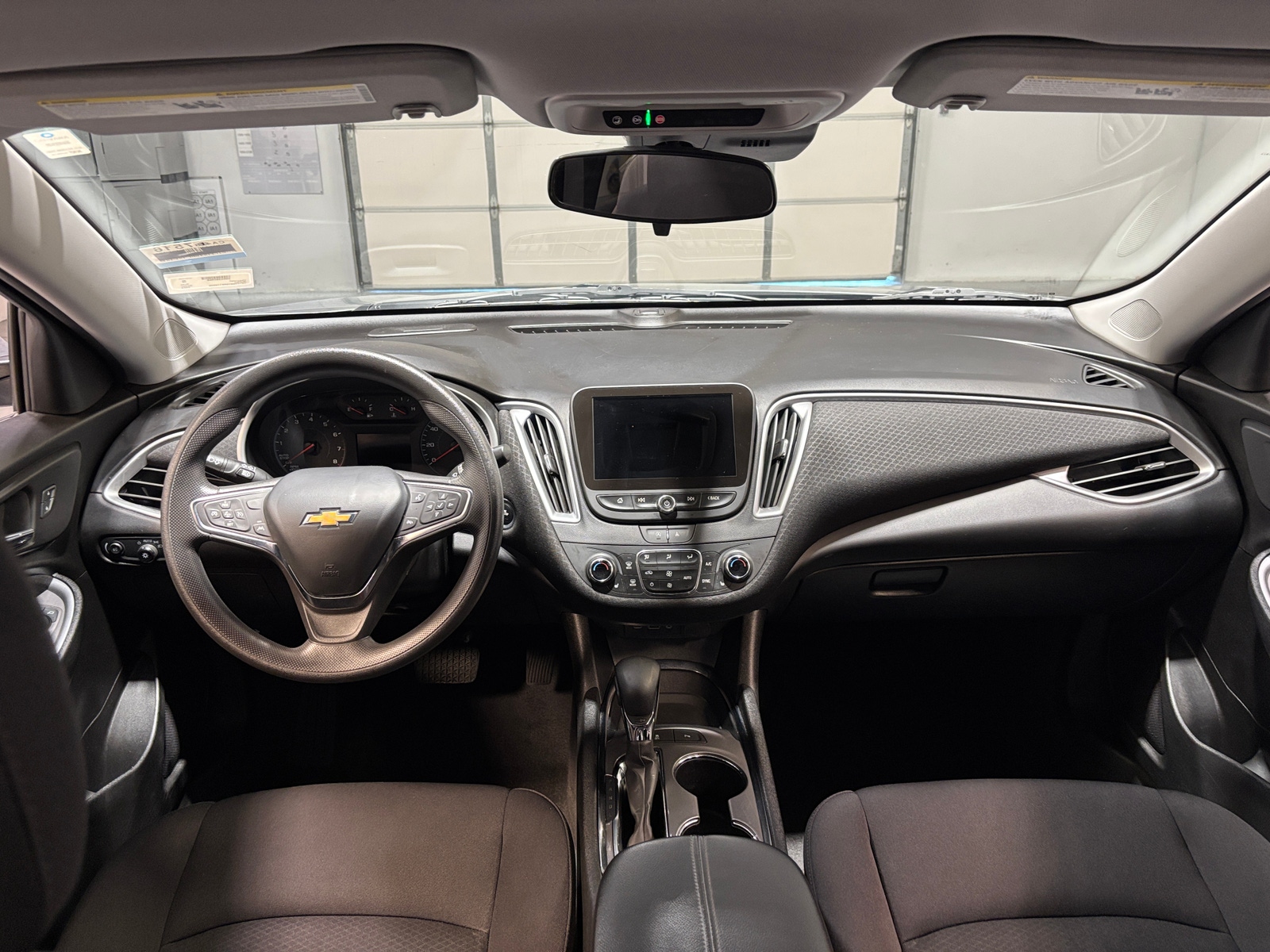 Thumbnail: 2024 Chevrolet Malibu - 3