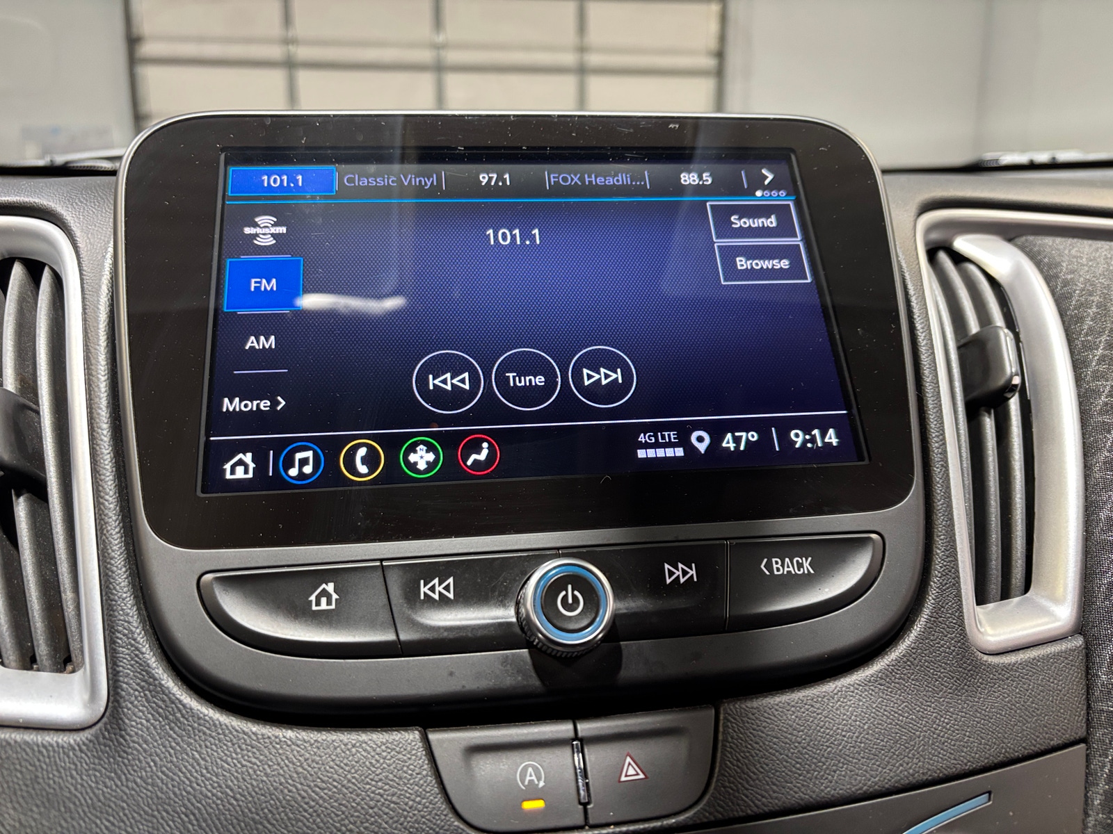 Thumbnail: 2024 Chevrolet Malibu - 4