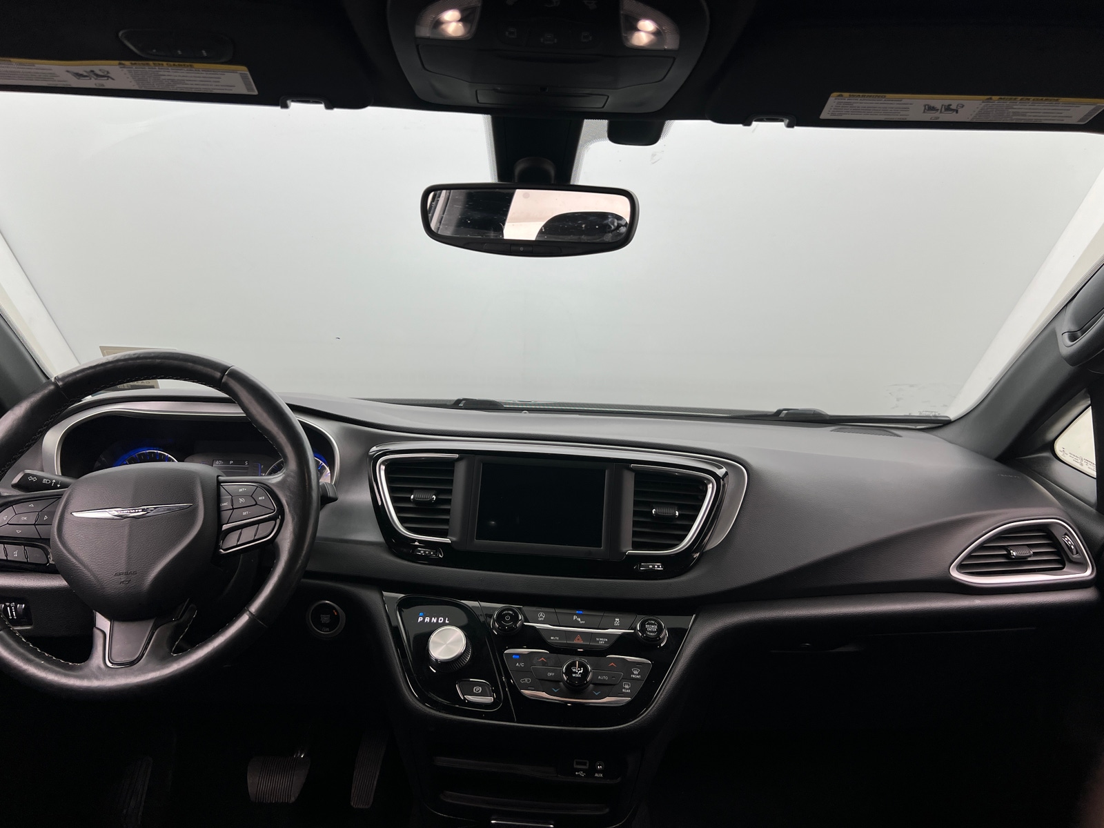 Thumbnail: 2020 Chrysler Pacifica - 3