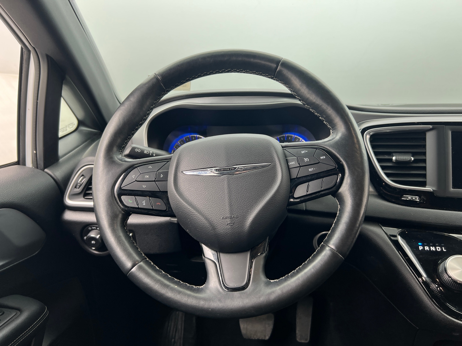 Thumbnail: 2020 Chrysler Pacifica - 5