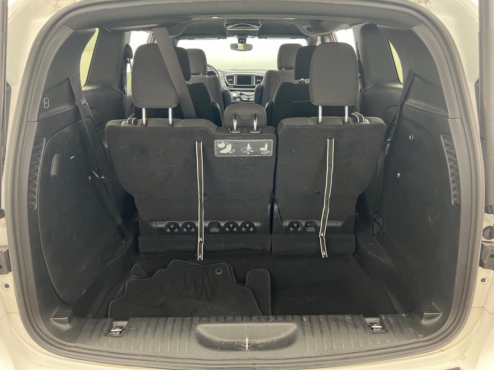 Thumbnail: 2020 Chrysler Pacifica - 7