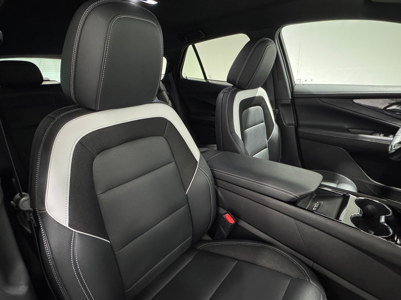 Thumbnail: 2024 Chevrolet Blazer EV - 2