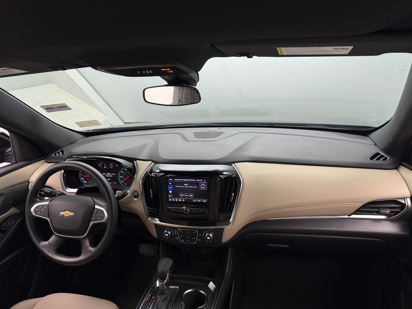 Thumbnail: 2023 Chevrolet Traverse - 3