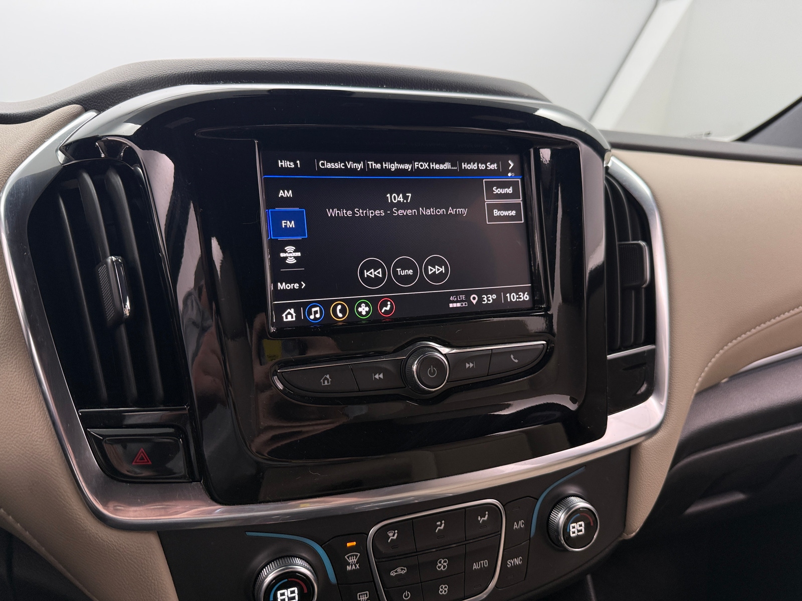 Thumbnail: 2023 Chevrolet Traverse - 4