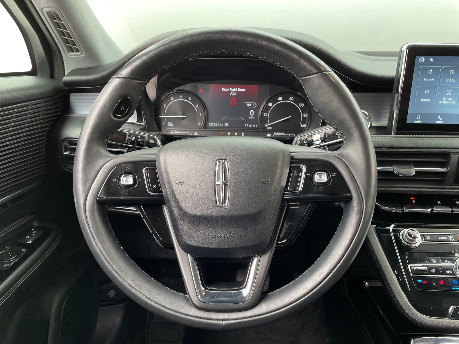 Thumbnail: 2022 Lincoln Corsair - 4