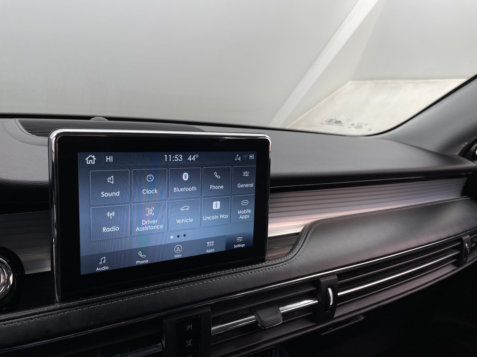 Thumbnail: 2022 Lincoln Corsair - 3