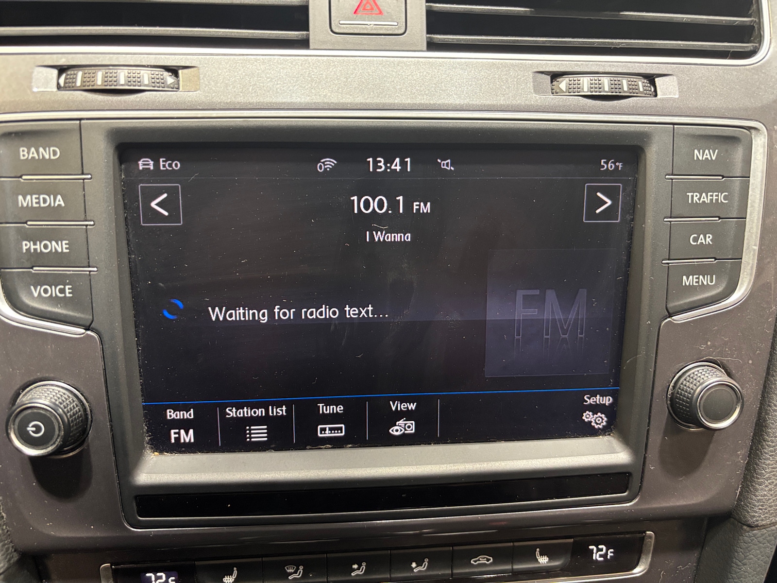 Thumbnail: 2016 Volkswagen e-Golf - 3