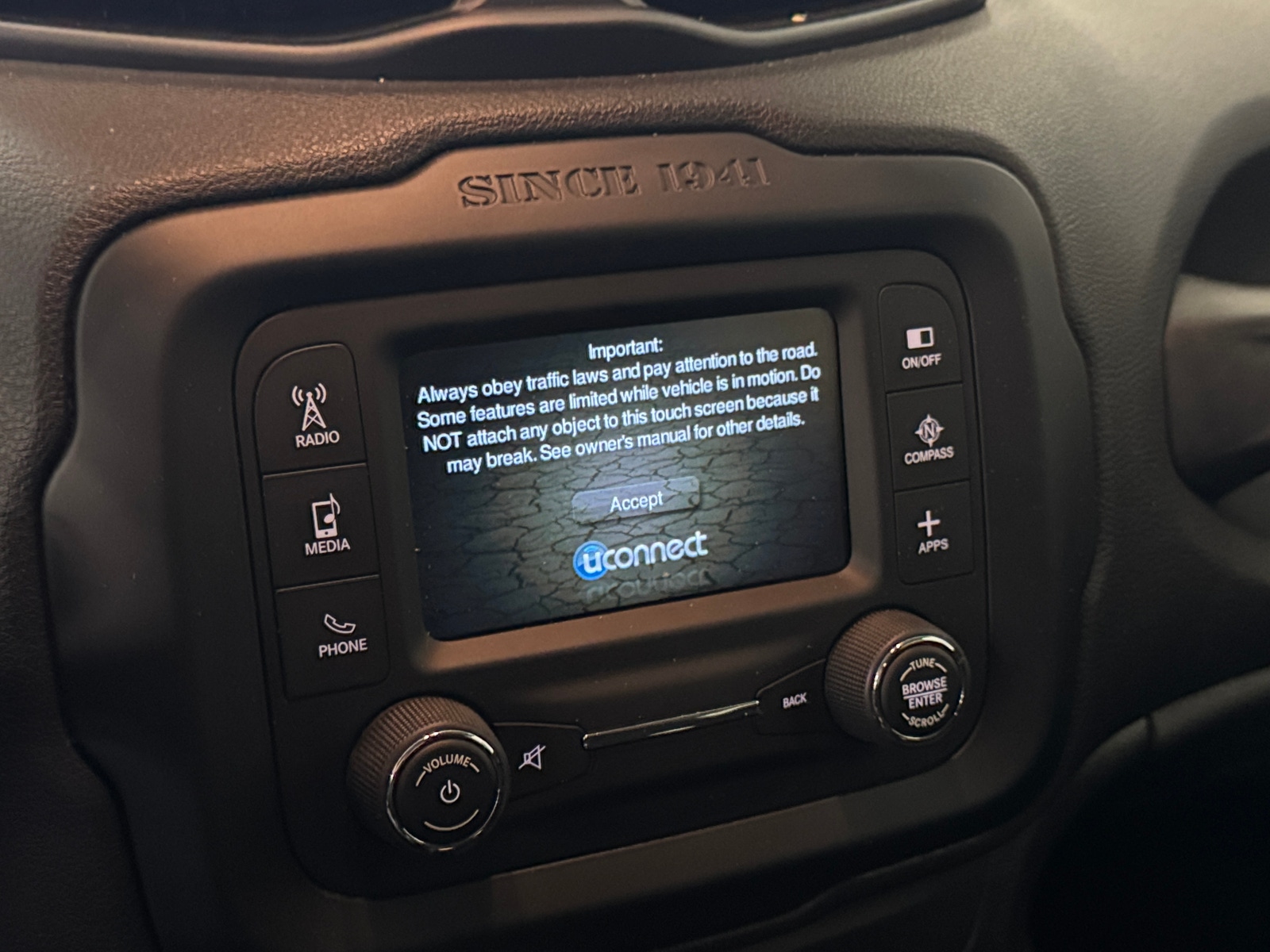 Thumbnail: 2017 Jeep Renegade - 4