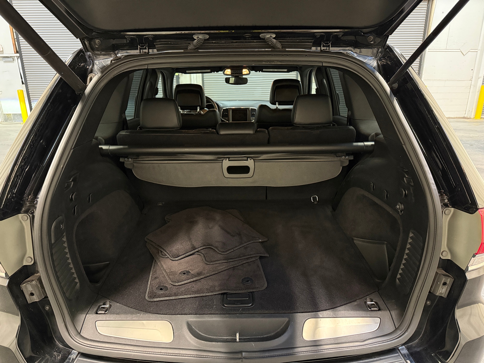 Thumbnail: 2018 Jeep Grand Cherokee - 6