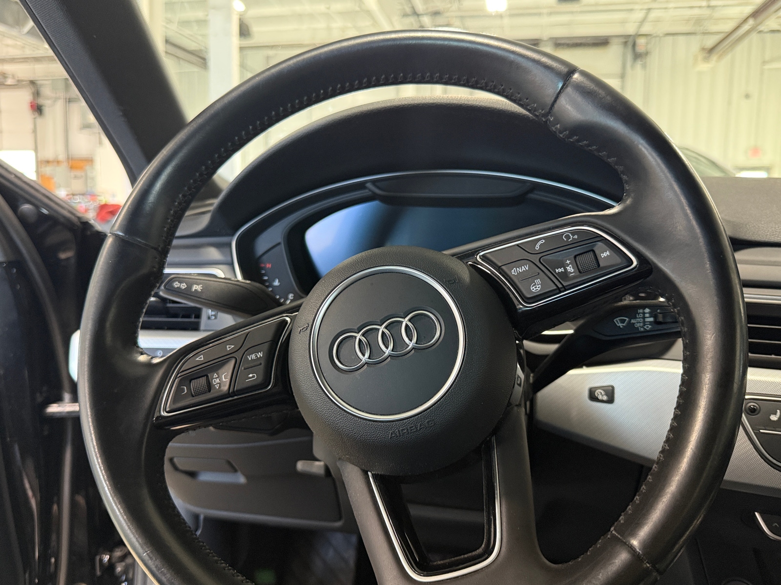 Thumbnail: 2017 Audi A4 - 4