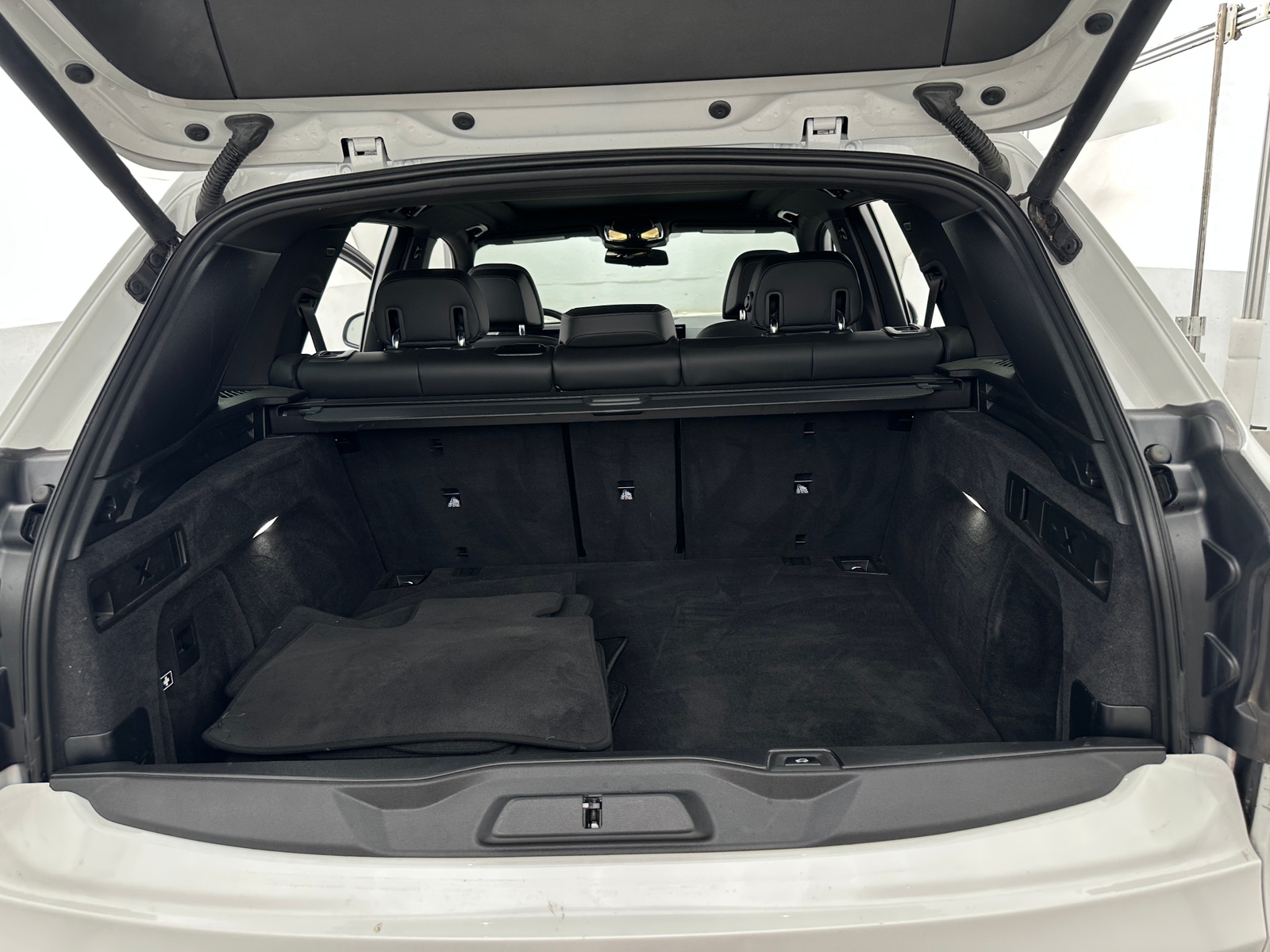 Thumbnail: 2024 BMW X5 - 6