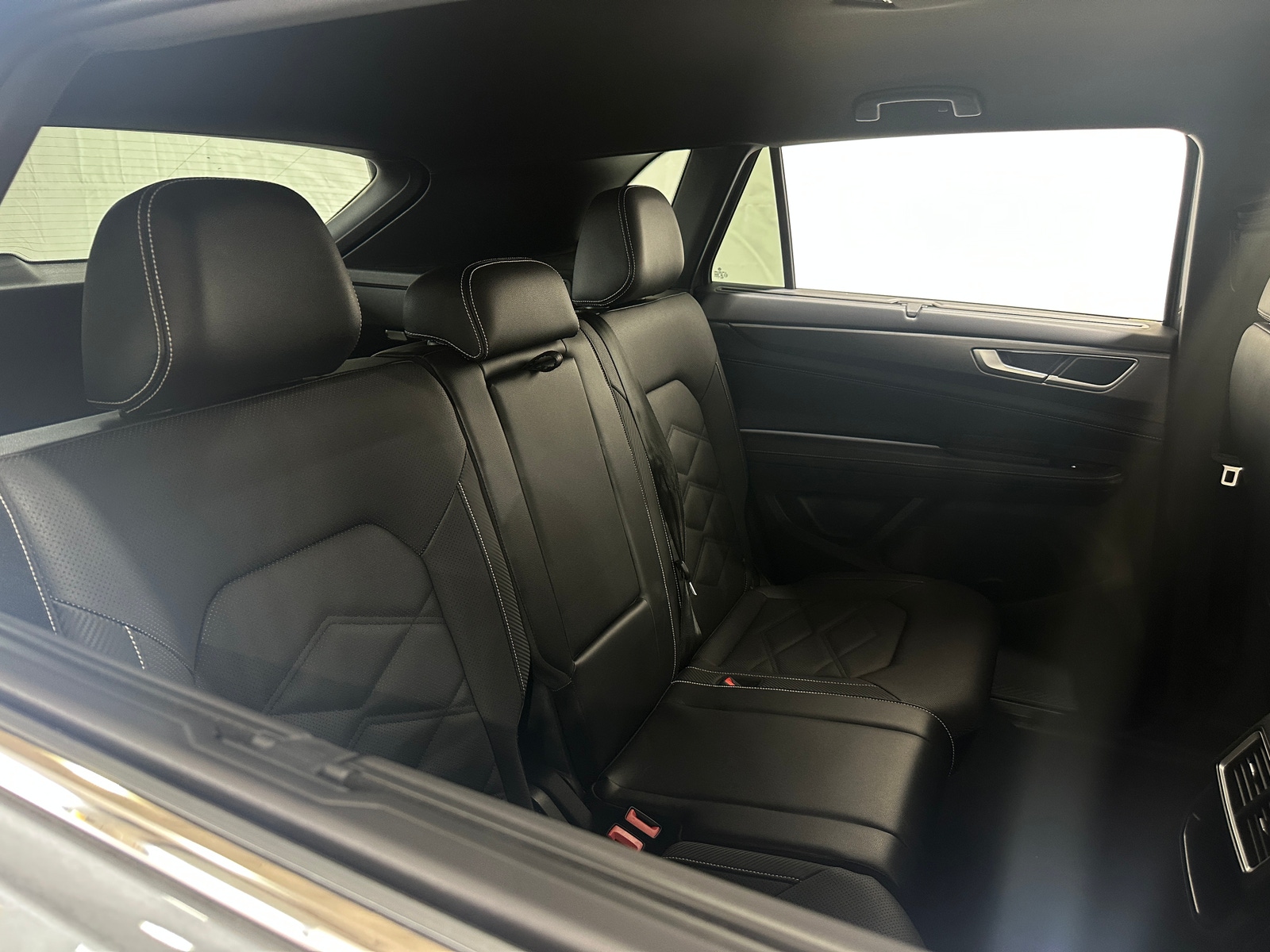 Thumbnail: 2025 Volkswagen Atlas - 5